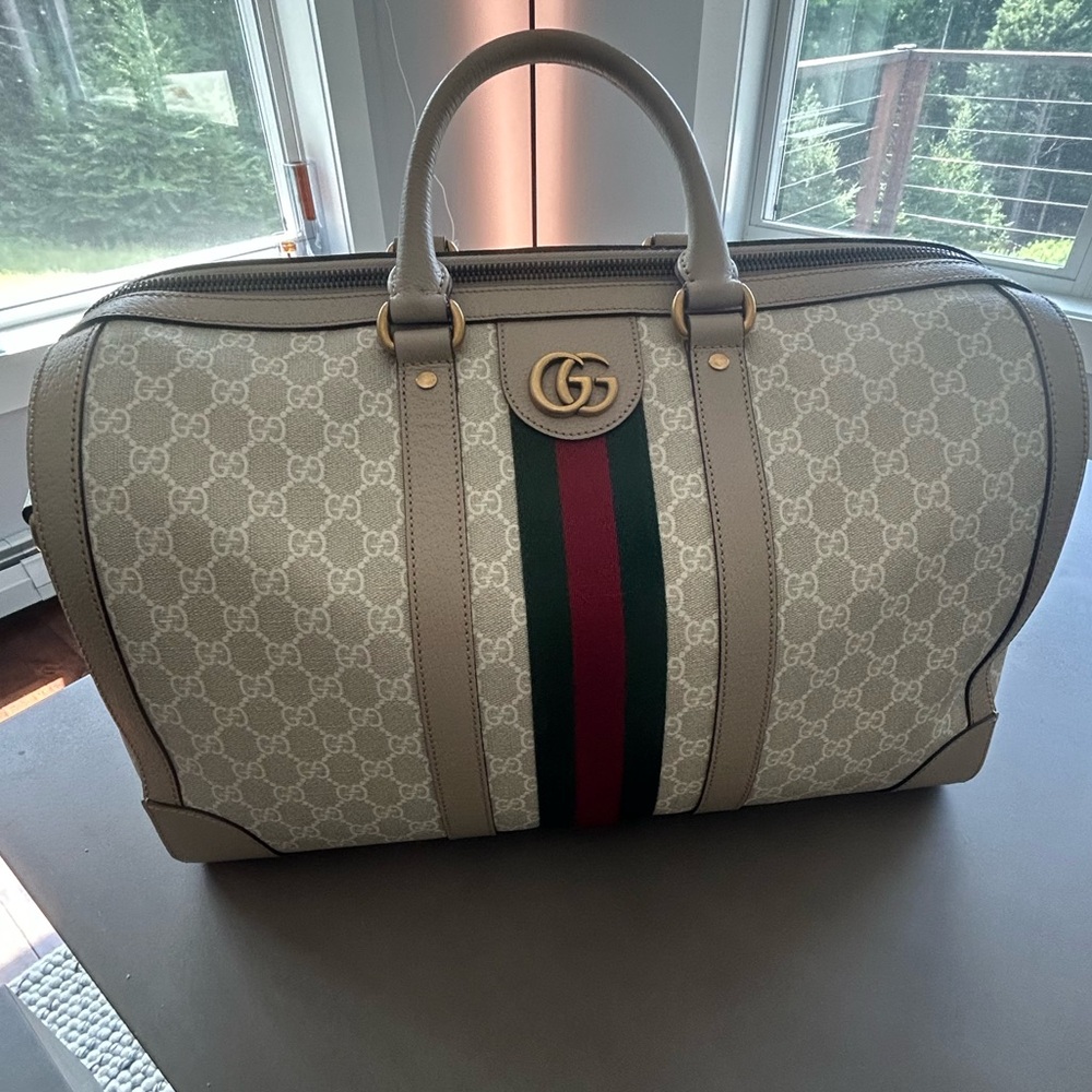 Gucci GG Supreme Savoy Small Duffle Bag